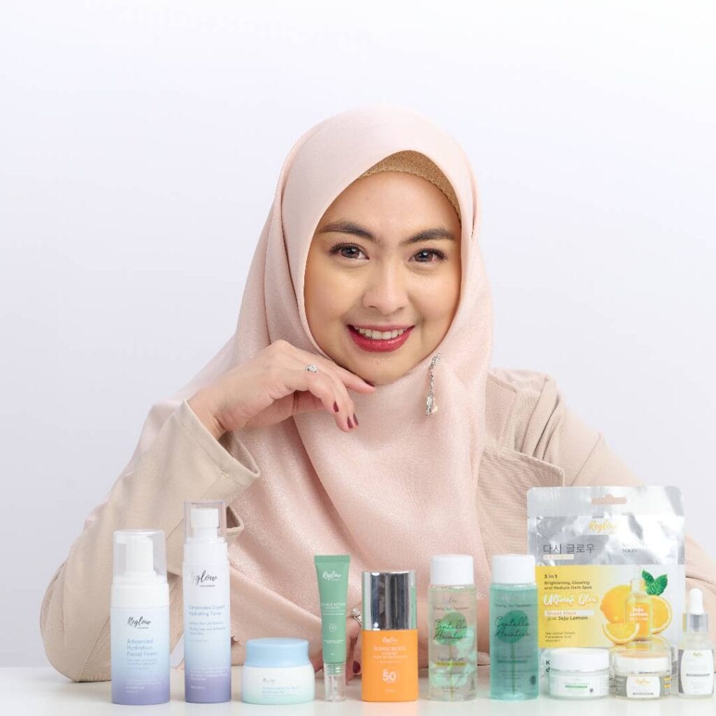 Skincare Rekomendasi dr Shindy Putri. Mencerahkan wajah, memudarkan flek hitam, glowing mempesona. BPOM Halal. Bumil Busui Friendly